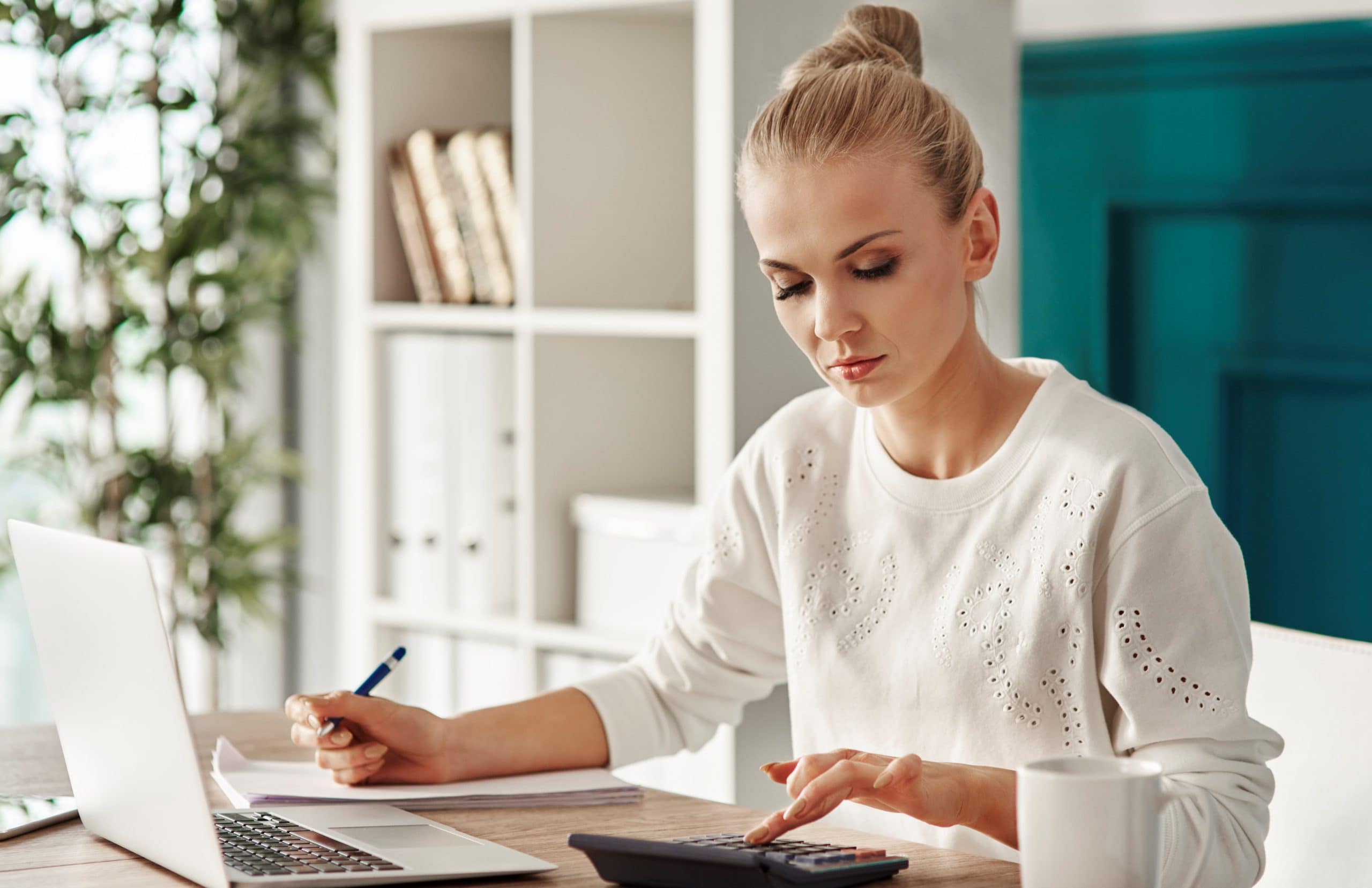 how long does it take to become a paralegal
